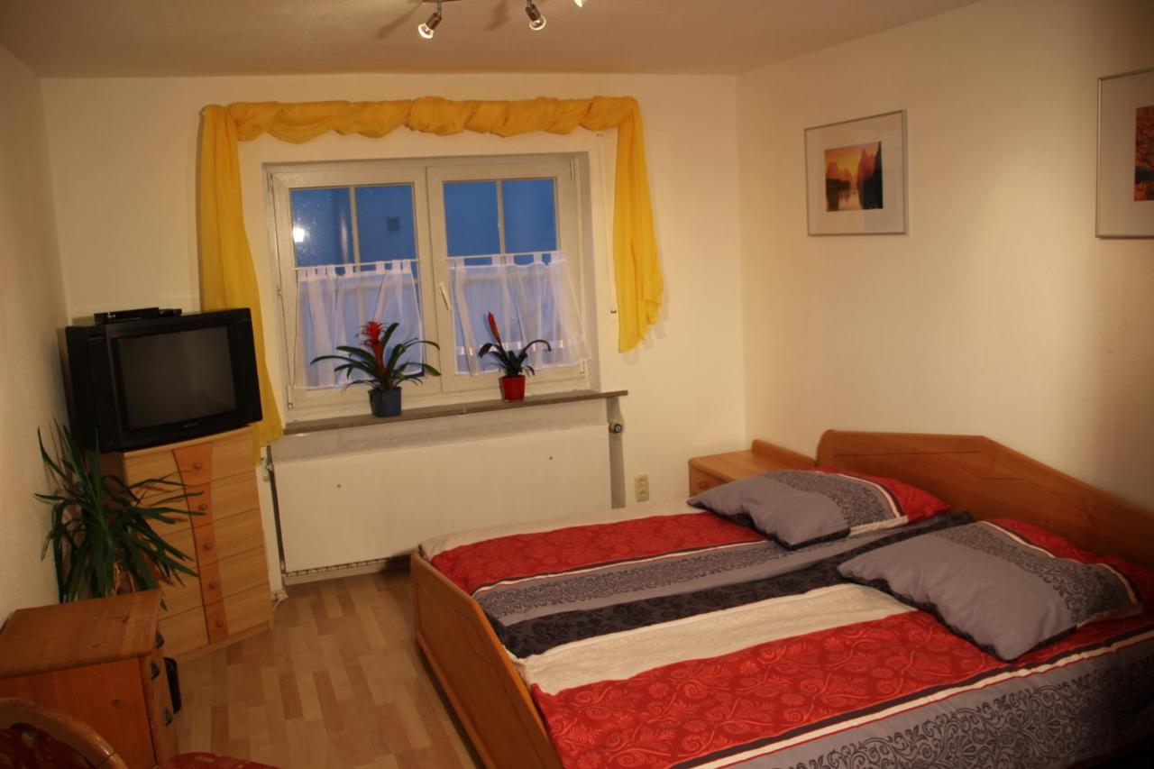 Ferienwohnung Mit 4 Schlafzimmer Fuer 2 Bis 9 Gaeste----Apartment With 4 Bedrooms For 2 To 9 Guests Norymberga Zewnętrze zdjęcie