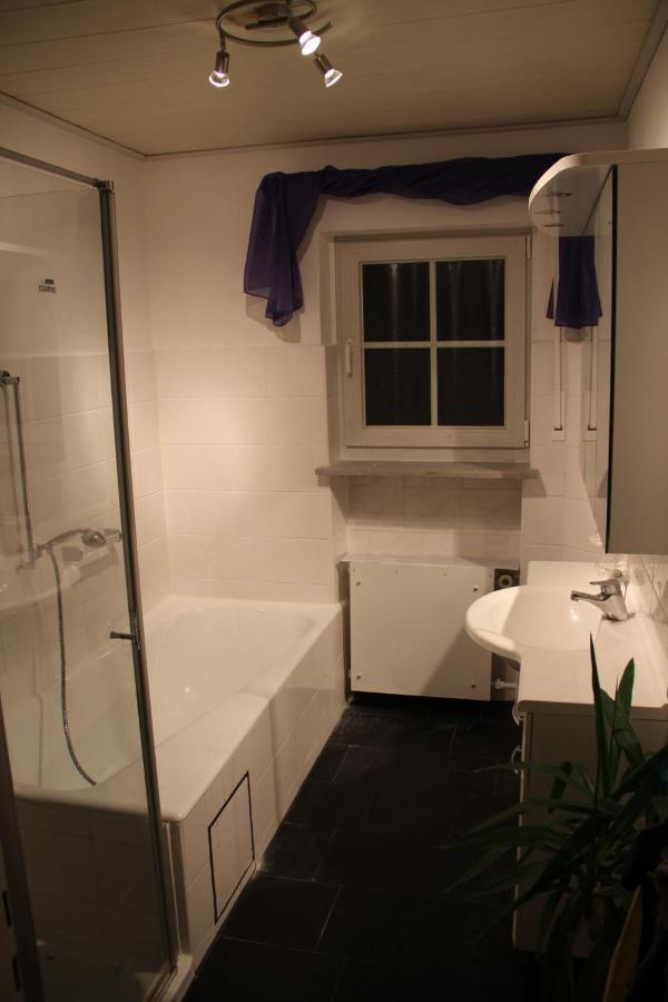 Ferienwohnung Mit 4 Schlafzimmer Fuer 2 Bis 9 Gaeste----Apartment With 4 Bedrooms For 2 To 9 Guests Norymberga Zewnętrze zdjęcie